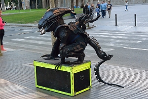November 2, 2013<br>Street performer on La Rambla doing ... Alien!